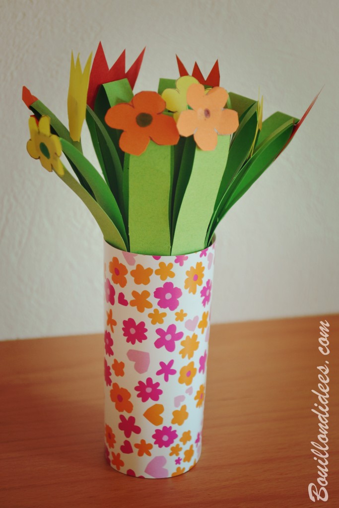 Créer des cadeaux pour la fête des grands-mères : Bouquet de fleurs en papier 
