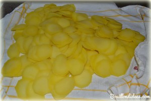 gateau de pommes de terre tranches fines (sans GLO, gluten, lait, PLV, lactose, oeuf) Bouillondidees