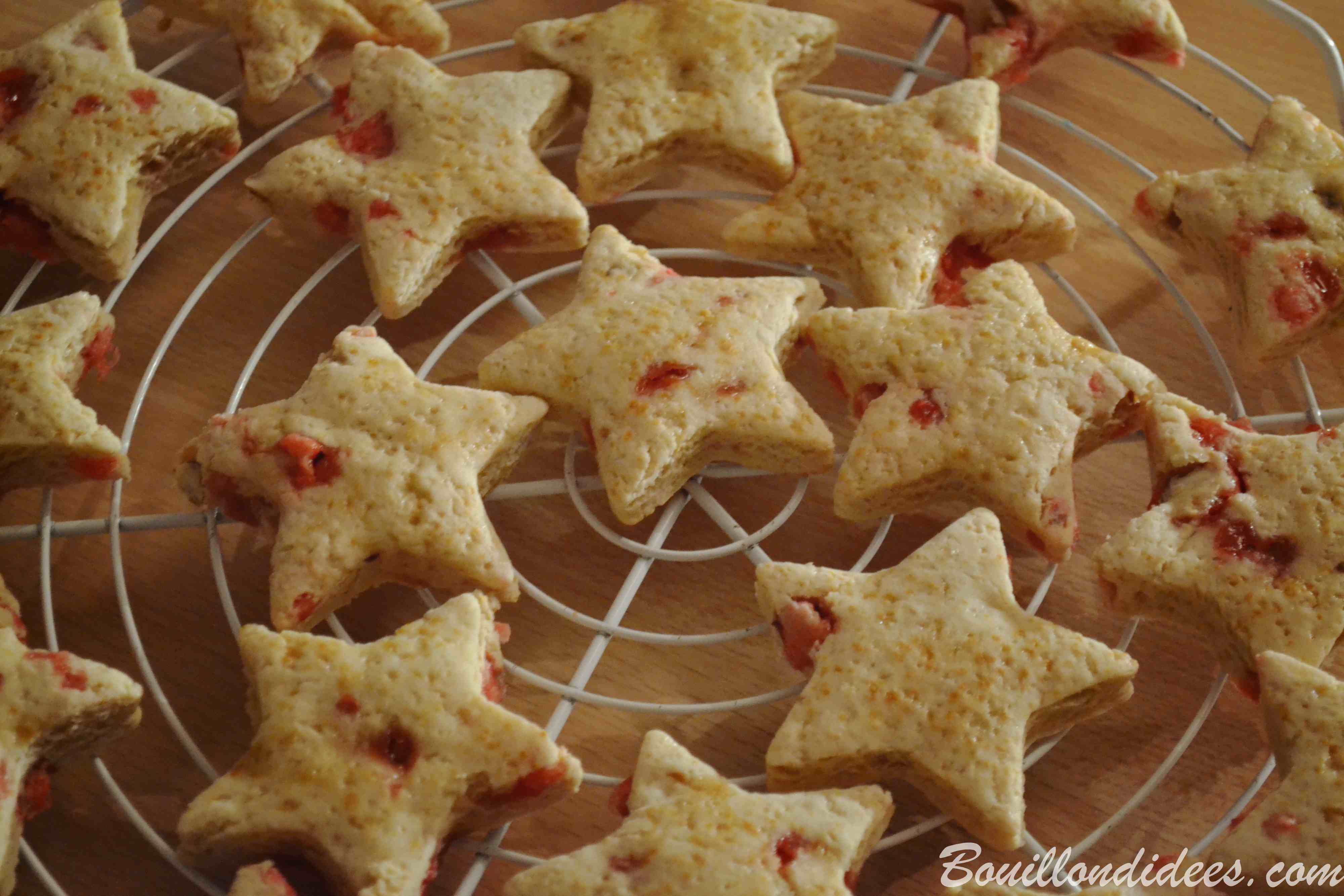 Biscuits de Noël sans gluten, sans lactose et avec très peu de sucre -  La Cuisine de Mapi